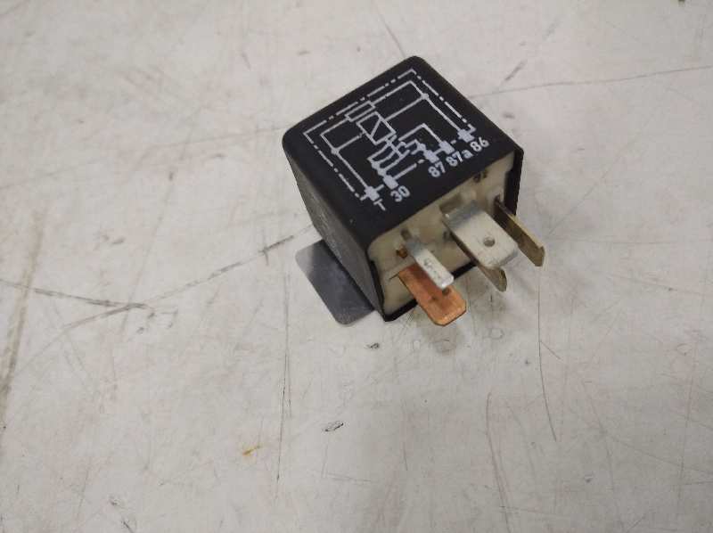 RELE VOLKSWAGEN TOUAREG (7LA) TDI R5   |   06.06 - ...