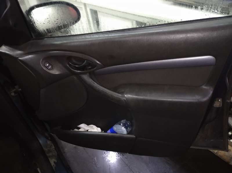 FORD FOCUS BERLINA (CAK) Ambiente   |   0.98 - ... foto 12