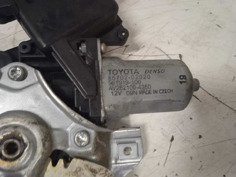 MOTOR ELEVALUNAS DELANTERO IZQUIERDO TOYOTA AURIS Hybrid Business   |   06.15 - 12.19