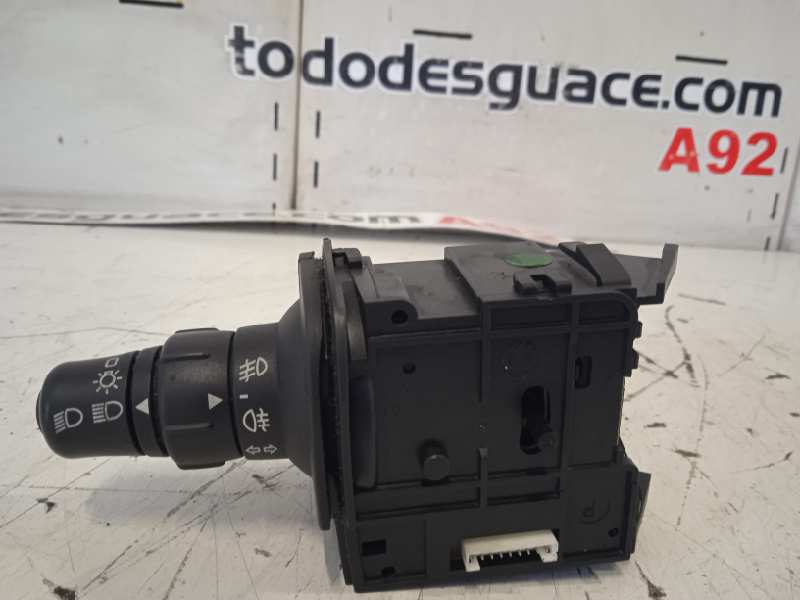 MANDO LUCES RENAULT MEGANE SCENIC (JM) 1.5 DCI    |   06.00 - 06.05