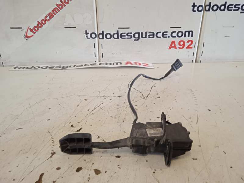 PEDAL ACELERADOR
