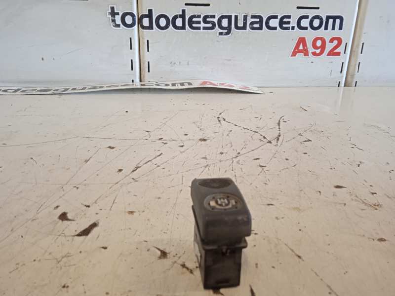 INTERRUPTOR BLOQUEO DIFERENCIAL IVECO STRALIS (AS) *   |   0.02 - 0.13