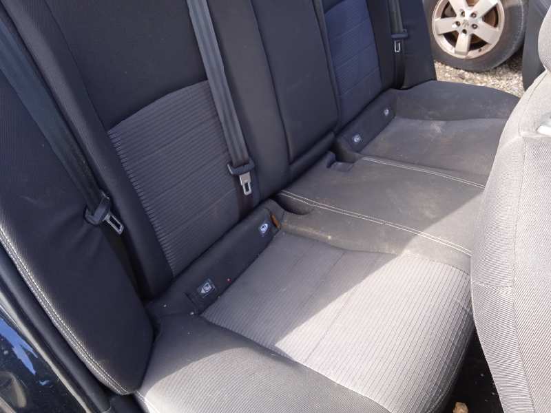 ASIENTO TRASERO TOYOTA AVENSIS Advance   |   02.15 - 12.18