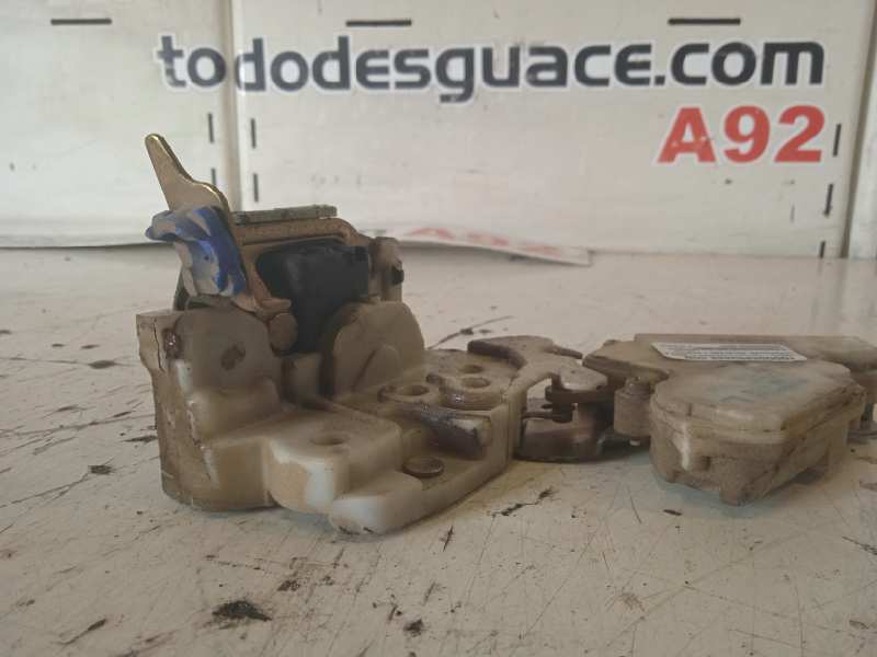 CERRADURA MALETERO / PORTON NISSAN TERRANO/TERRANO.II (R20) Aventura   |   12.97 - 12.04
