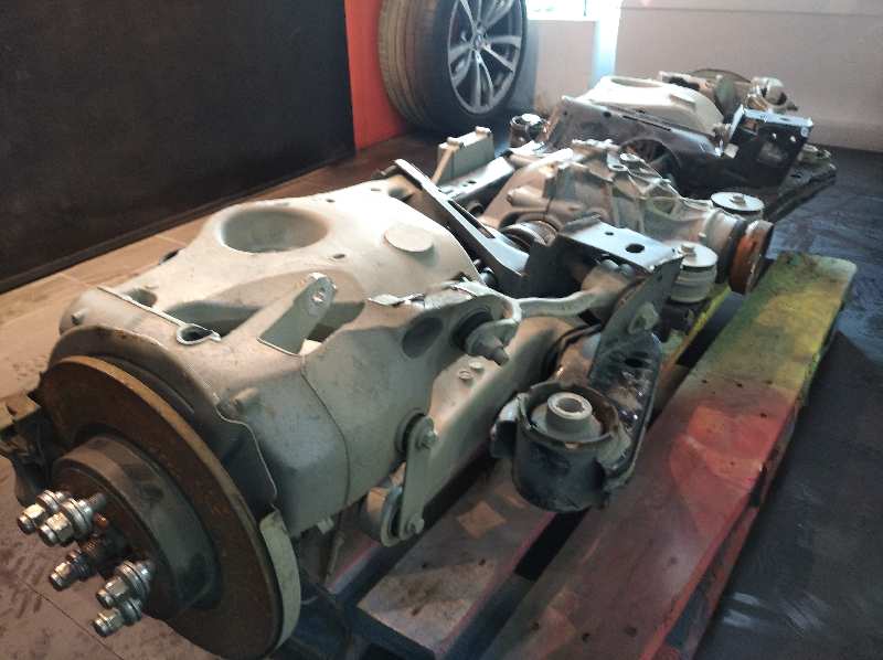 EJE TRASERO COMPLETO JAGUAR XE Portfolio   |   10.14 - 12.18