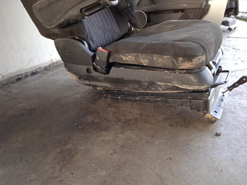 ASIENTO DELANTERO IZQUIERDO foto 4