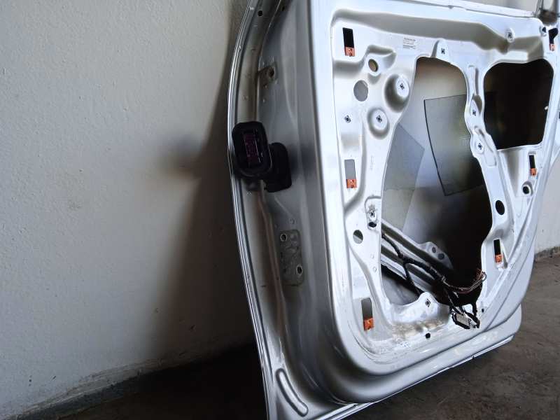 PUERTA TRASERA DERECHA SEAT LEON (1P1) *   |   0.05 - ...