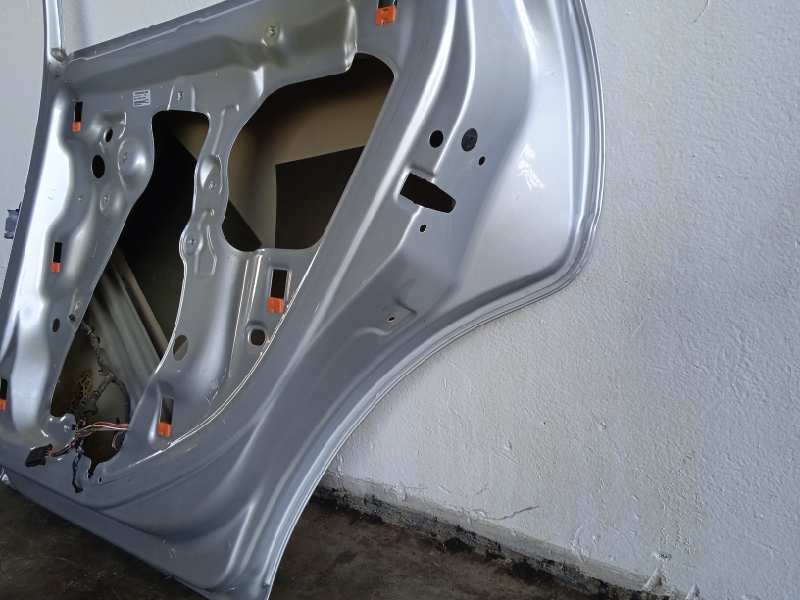 PUERTA TRASERA DERECHA SEAT LEON (1P1) *   |   0.05 - ...