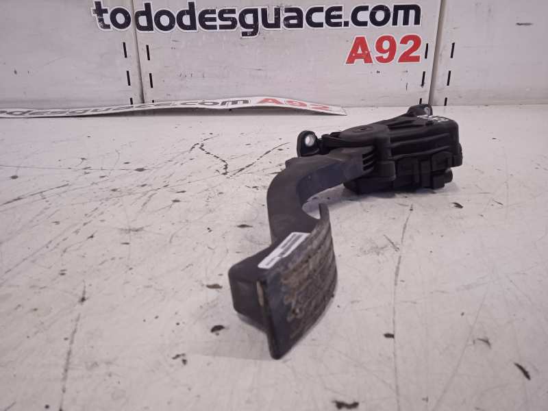 PEDAL ACELERADOR