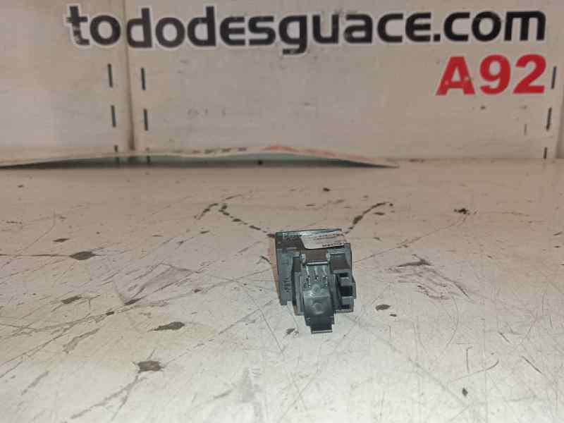 INTERRUPTOR ESP SEAT LEON (1P1) *   |   0.05 - ...