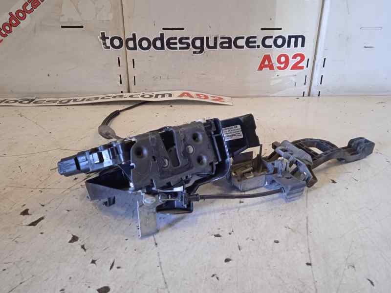CERRADURA PUERTA DELANTERA DERECHA FORD FOCUS BERLINA (CAP) Ambiente (D)