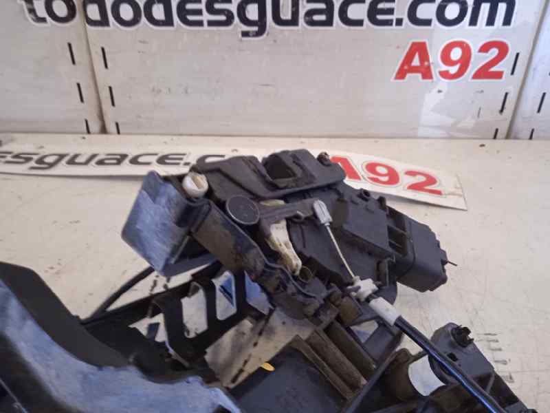CERRADURA PUERTA DELANTERA DERECHA FORD FOCUS BERLINA (CAP) Ambiente (D)