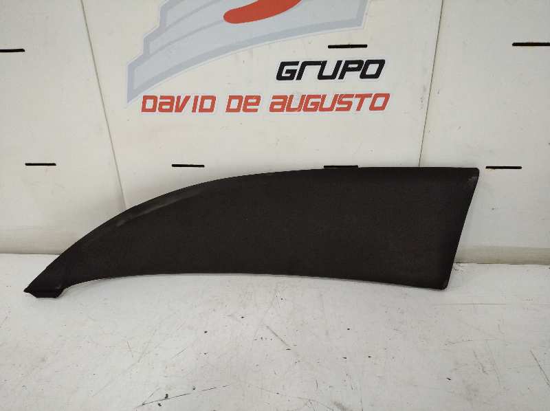 GUARNECIDO PUERTA TRASERA DERECHA SEAT LEON (1P1) *   |   0.05 - ...