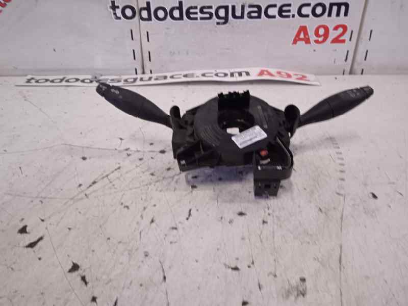 ANILLO AIRBAG Y MANDO MULTIFUNCION FORD FIESTA (CBK) Ambiente   |   11.01 - ...