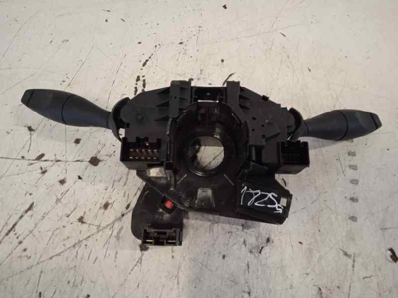 ANILLO AIRBAG Y MANDO MULTIFUNCION FORD FIESTA (CBK) Ambiente   |   11.01 - ...