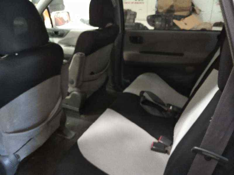 MITSUBISHI SPACE WAGON (N80/N90) 2.4 Family   |   10.98 - ... foto 4