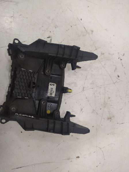 TAPA INTERIOR TOYOTA AVENSIS Advance   |   02.15 - 12.18