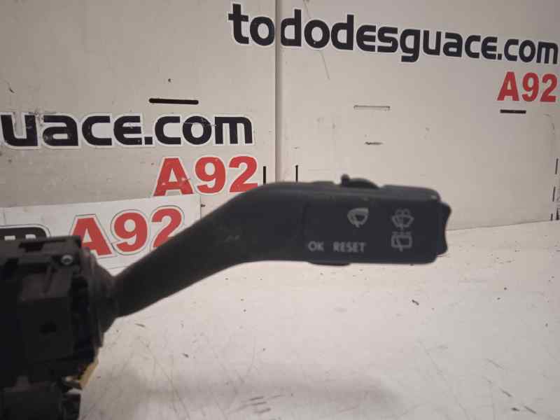 MANDO MULTIFUNCION VOLKSWAGEN PASSAT VARIANT (3C5) Advance   |   08.05 - 12.09