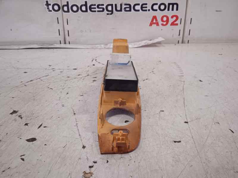 MANDO ELEVALUNAS DELANTERO IZQUIERDO foto 5
