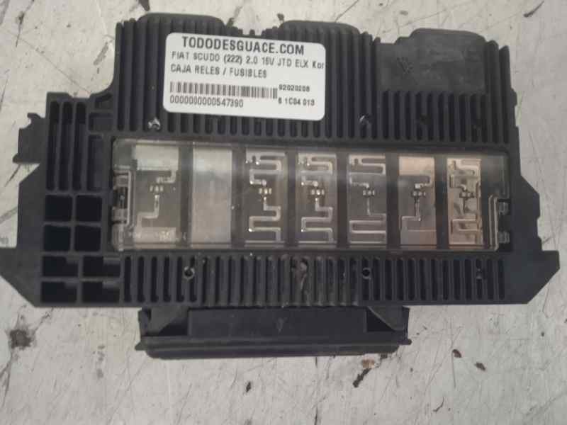 CAJA RELES / FUSIBLES FIAT SCUDO (222) 2.0 16V JTD ELX Kombi (7 Sitze)   |   0.04 - ...