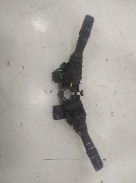 MANDO MULTIFUNCION TOYOTA AVENSIS Advance   |   02.15 - 12.18