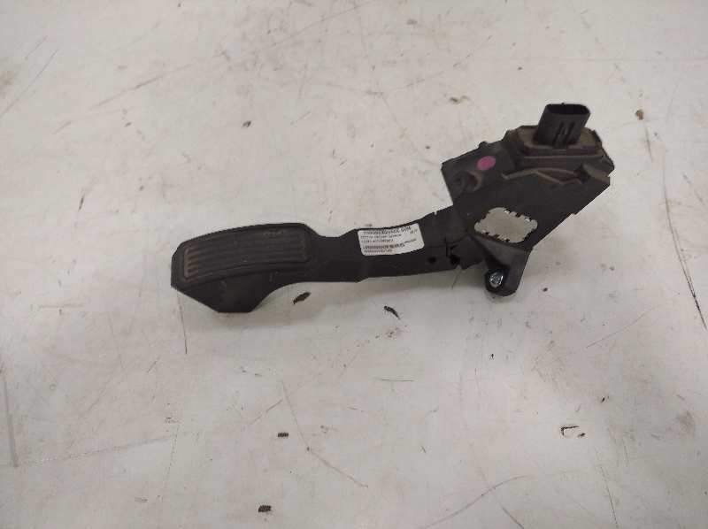 PEDAL ACELERADOR TOYOTA AVENSIS Advance   |   02.15 - 12.18