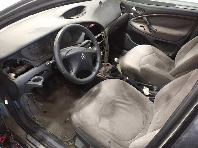 CITROEN C5 BERLINA 2.0 HDi 90 SX/SX Automático   |   05.02 - ... foto 9