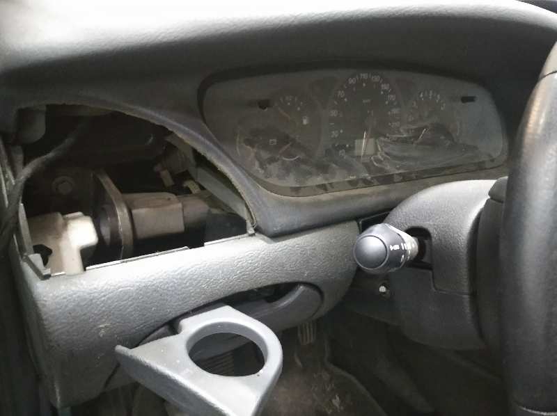 CITROEN C5 BERLINA 2.0 HDi 90 SX/SX Automático   |   05.02 - ... foto 10