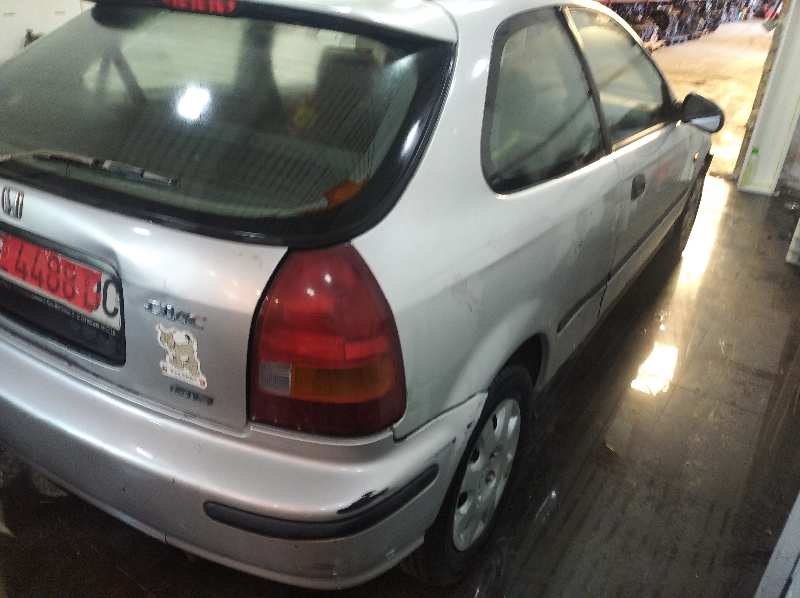 HONDA CIVIC BERLINA 3/4 (EJ/EK) 1.4 S 3 Berlina (EJ9)   |   09.95 - 12.00 foto 3