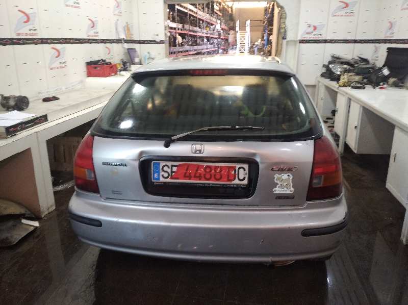HONDA CIVIC BERLINA 3/4 (EJ/EK) 1.4 S 3 Berlina (EJ9)   |   09.95 - 12.00 foto 4