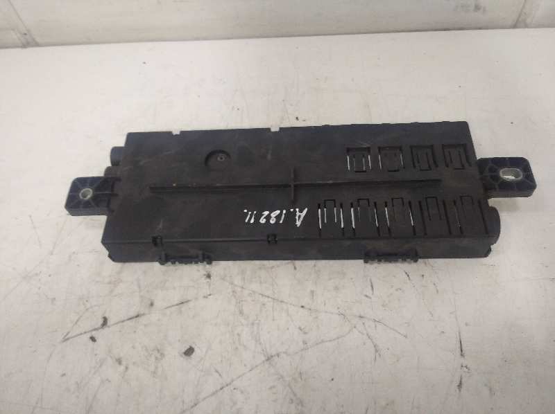 CAJA FUSIBLE SAM JAGUAR XE Portfolio   |   10.14 - 12.18
