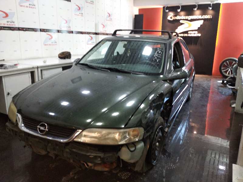 OPEL VECTRA B BERLINA Elegance   |   08.00 - 12.02 foto 2