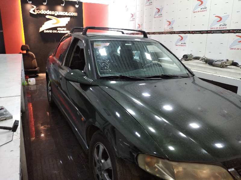 OPEL VECTRA B BERLINA Elegance   |   08.00 - 12.02 foto 3