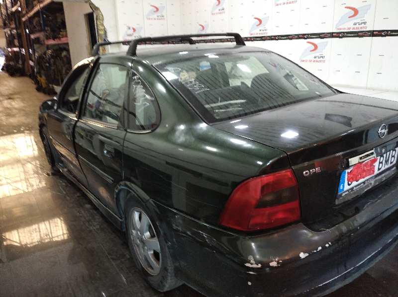OPEL VECTRA B BERLINA Elegance   |   08.00 - 12.02 foto 4