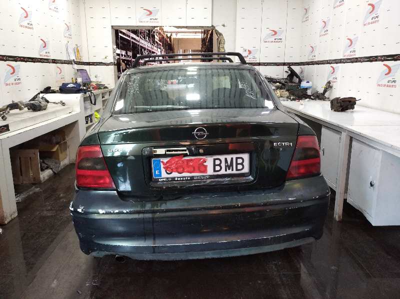 OPEL VECTRA B BERLINA Elegance   |   08.00 - 12.02 foto 5