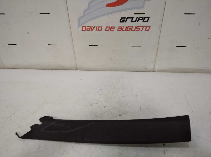 MOLDURA INTERIOR VOLKSWAGEN GOLF VII LIM. (5G1) R 4Motion BlueMotion Tech.   |   01.15 - 12.17