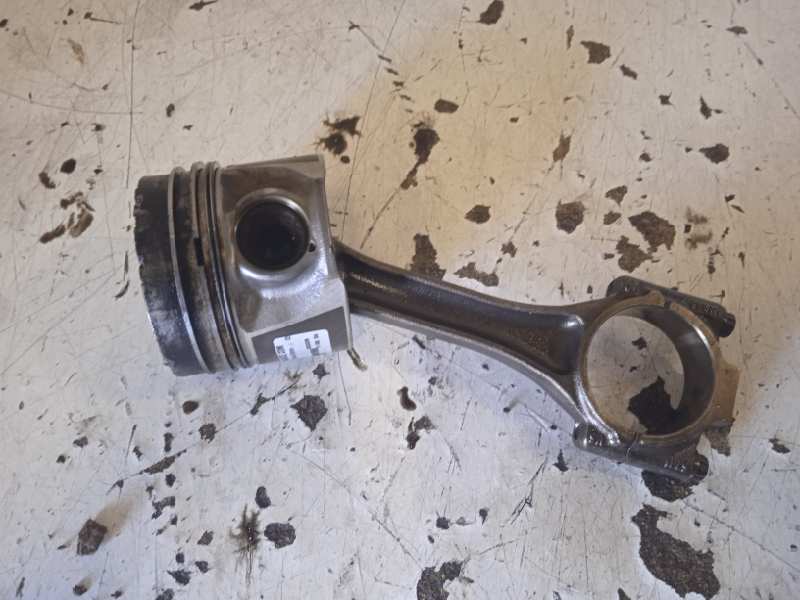 PISTON Y BIELA SEAT ALTEA (5P1) Last Edition   |   02.15 - 12.15