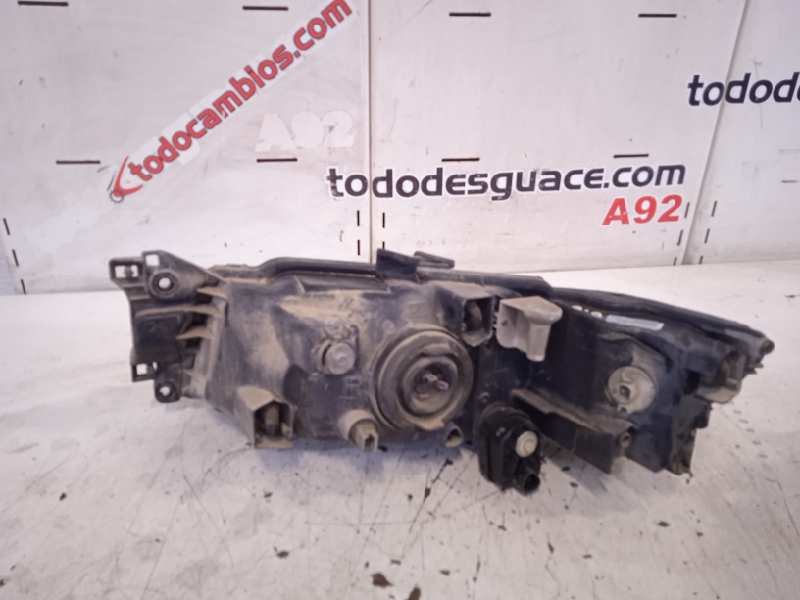 PILOTO DELANTERO DERECHO MITSUBISHI SPACE WAGON (N80/N90) 2,4 GLX 4WD