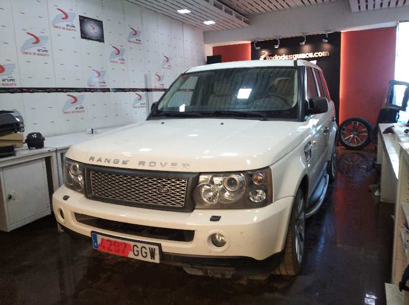 LAND ROVER RANGE ROVER SPORT V6 TD HSE   |   01.05 - 12.09 foto 2