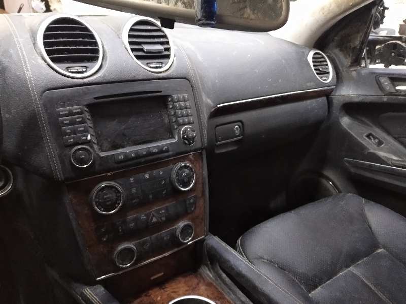 MERCEDES CLASE GL (X164) 320 CDI 4-Matic (164.822)   |   03.06 - 12.09 foto 12
