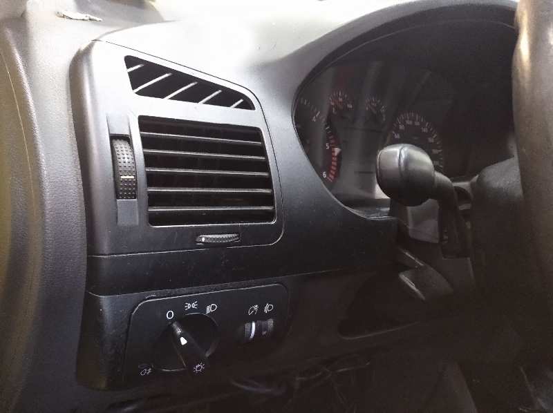 SEAT IBIZA (6K1) Stella   |   08.99 - 12.02 foto 10