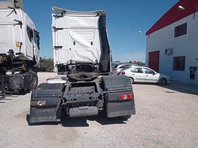 MERCEDES ACTROS BM 963.XXX 3-ACHSER 25XX 6x2 SZM L BigSpace   |   06.12 - 12.19 foto 5