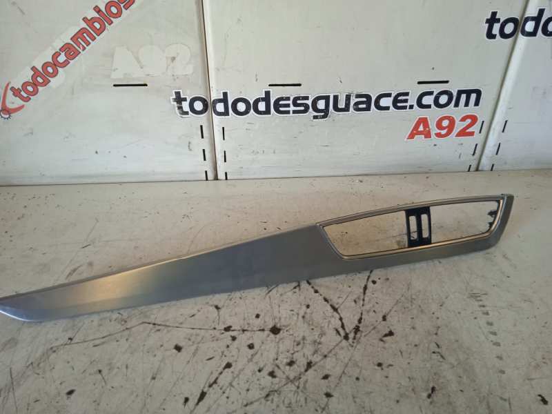 MOLDURA SALPICADERO MERCEDES CLASE C (W204) LIM. C 220 CDI BlueEfficiency (204.002)   |   01.11 - 12.14