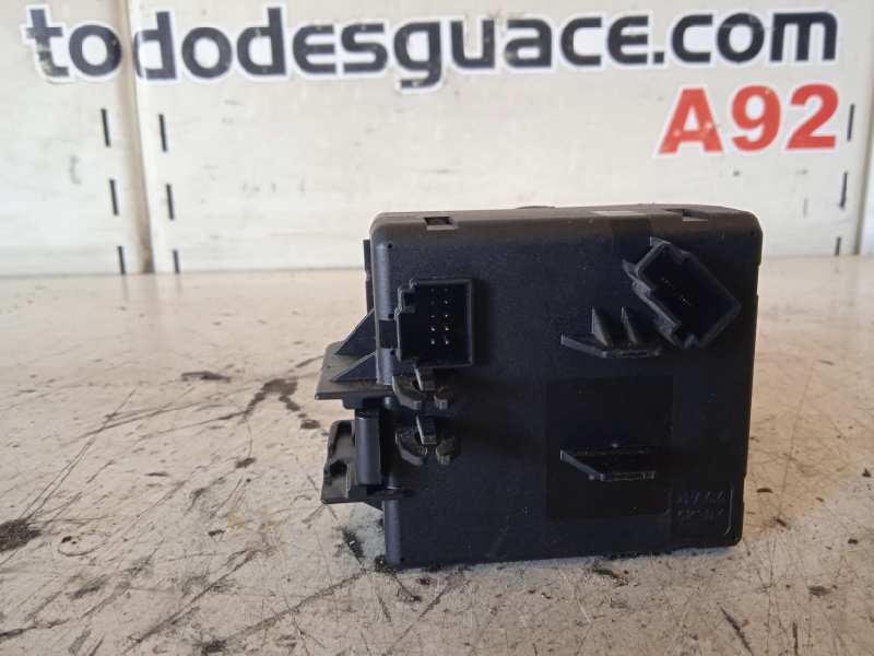 ANTIRROBO / LLAVE CONTACTO MERCEDES CLASE C (W204) LIM. C 220 CDI BlueEfficiency (204.002)   |   01.11 - 12.14