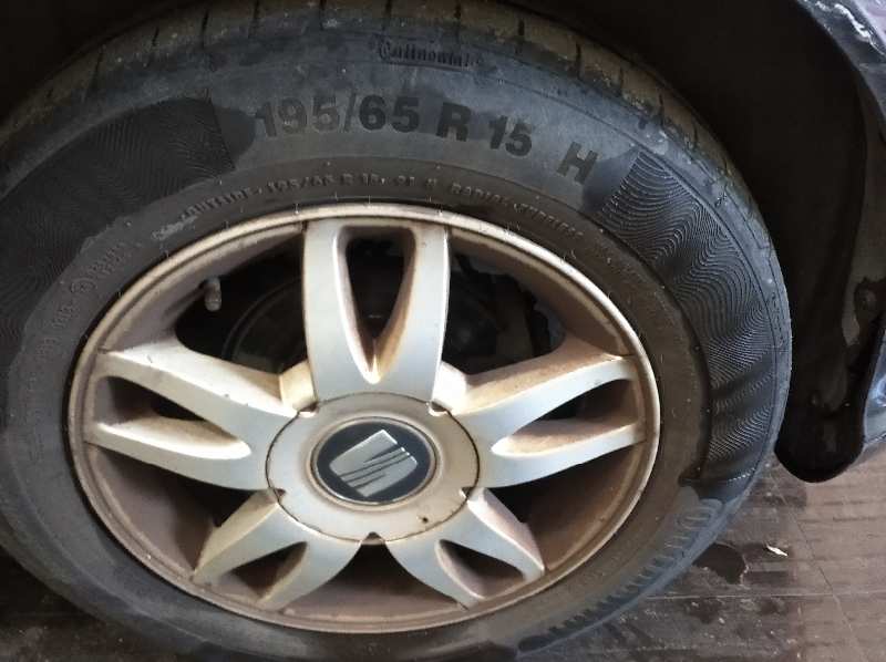 SEAT LEON (1M1) Signo Motor 1,9 Ltr. - 66 kW TDI foto 7