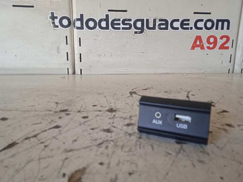 USB CONTROL UNIDAD KIA PICANTO Concept   |   04.14 - 12.17