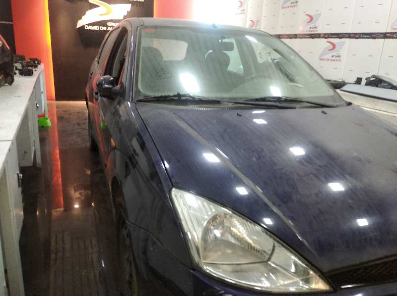 FORD FOCUS BERLINA (CAK) Ambiente   |   08.98 - 12.04 foto 3