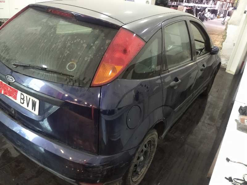 FORD FOCUS BERLINA (CAK) Ambiente   |   08.98 - 12.04 foto 4