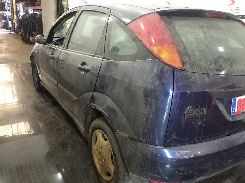 FORD FOCUS BERLINA (CAK) Ambiente   |   08.98 - 12.04 foto 6