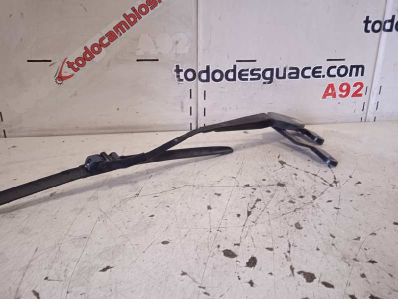 BRAZO DELANTERO LIMPIA MERCEDES CLASE C (W204) LIM. C 220 CDI BlueEfficiency (204.002)   |   01.11 - 12.14